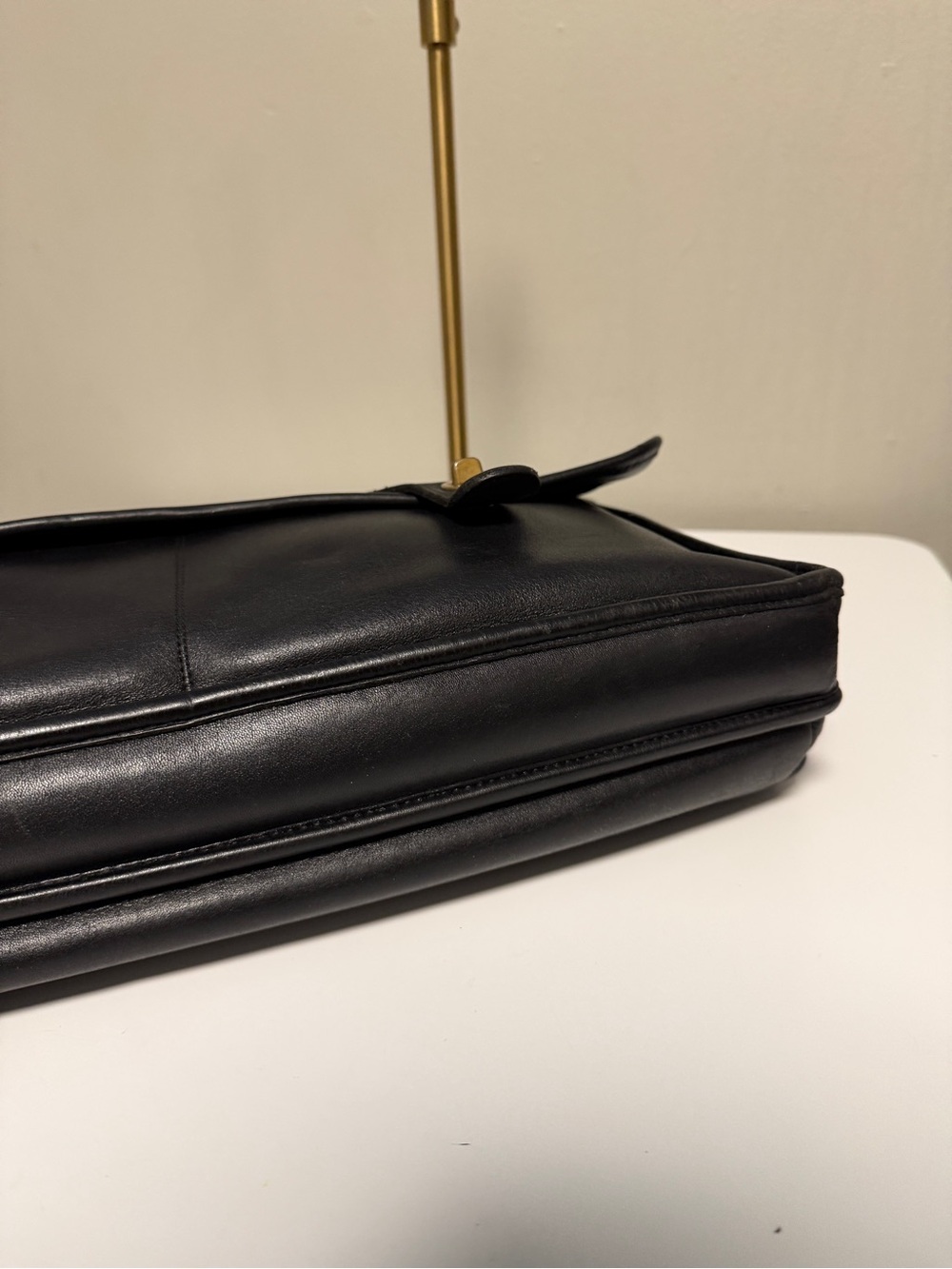 Vintage Coac Leather Briefcase with 2 Front Pocket - Picture 6 of 16